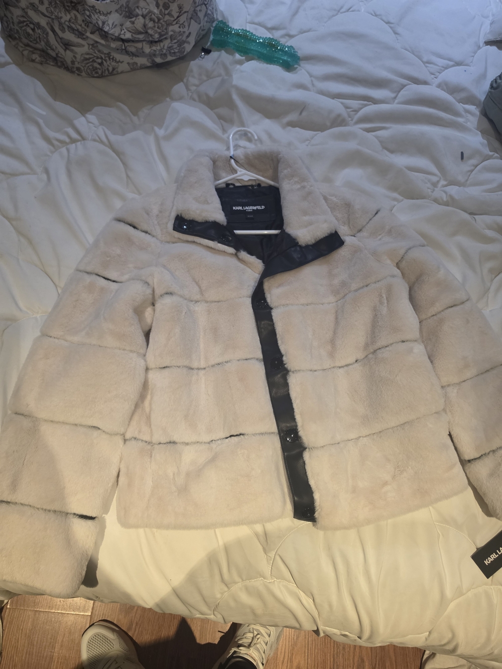 Karl Lagerfeld Faux Fur Jacket in Cream Size Medium NWT